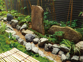 小川のある苔庭　和風